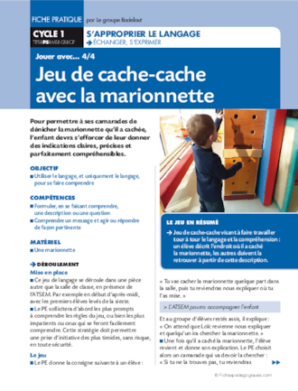 Jeu de cache-cache avec la marionnette